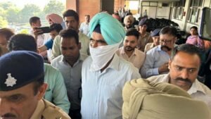 पेशी के बाद बाहर आए पूर्व DIG भुल्लर, बोले- ‘अभी कुछ नहीं कह सकता’