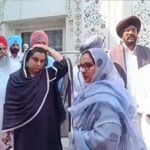 गुरुद्वारा बंगला साहिब में जूते पहनकर घुसने का मामला, AAP नेताओं ने सौंपा ज्ञापन