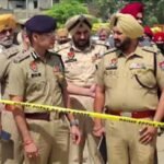 अजनाला गोलीकांड में घायल ASI निकले भाई के कत्ल के गवाह, अस्पताल में मिलने पहुंचे DGP