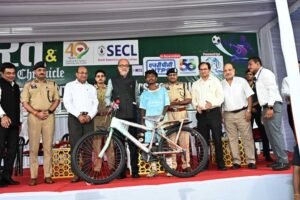 खेलों से मिलती है शारीरिक मजबूती, अनुशासन और करियर की नई राह -राज्यपाल  रमेन डेका