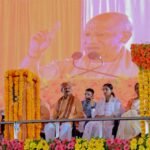 सीएम योगी ने दी अखिलेश को खुली चुनौती- आइए, अयोध्या से किस्मत आजमाते हैं
