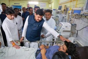 मुख्यमंत्री डॉ. यादव ने ट्रॉमा सेंटर पहुँचकर घायलों के स्वास्थ्य की ली जानकारी