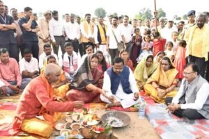महाअष्टमी पर चलगली क्षेत्र को मंत्री  रामविचार नेताम का बड़ी सौगात मोरन नदी पर 5.91 करोड़ की लागत से बनेगा उच्चस्तरीय पुल