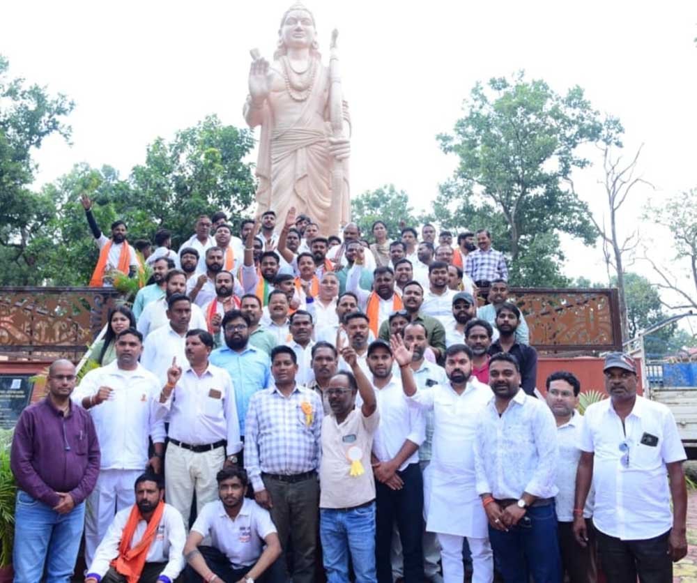 गुजरात से निकली बाइक रैली का उदयपुर में भव्य स्वागत, मंत्री राजेश अग्रवाल ने किया आत्मीय अभिनंदन