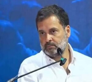 राहुल गांधी के खिलाफ महिला पत्रकार की शिकायत, बदसलूकी का आरोप