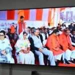 मुख्यमंत्री विष्णु देव साय ने पूर्व केंद्रीय मंत्री स्वर्गीय लरंग साय जी की प्रतिमा का किया वर्चुअल अनावरण