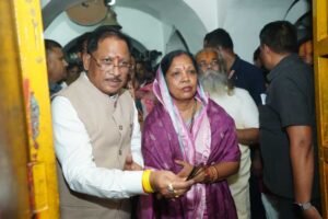 मुख्यमंत्री  विष्णु देव साय ने शिवरीनारायण में भगवान नर-नारायण के किए दर्शन, प्रदेशवासियों की सुख-समृद्धि और खुशहाली की कामना