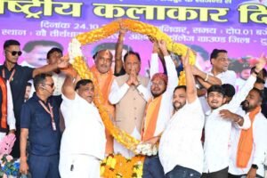 अंतर्राष्ट्रीय कलाकार दिवस पर बानबरद में आयोजित पंडवानी महासम्मेलन में शामिल हुए मुख्यमंत्री  विष्णुदेव साय